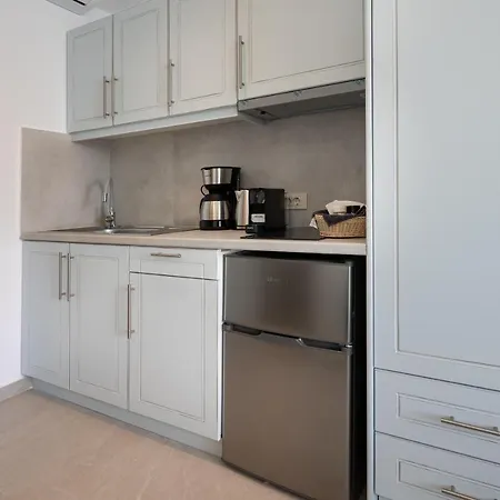 Hotel apartamentowy Molos Loutro