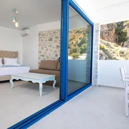 Hotel apartamentowy Molos Loutro