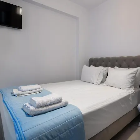 Molos Lägenhetshotell Loutro